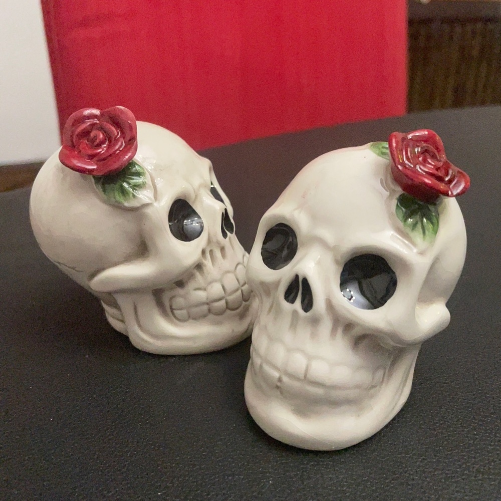 Blue Harbor Vintage Catrina Tweens Skull Salt & Pepper Shaker Set